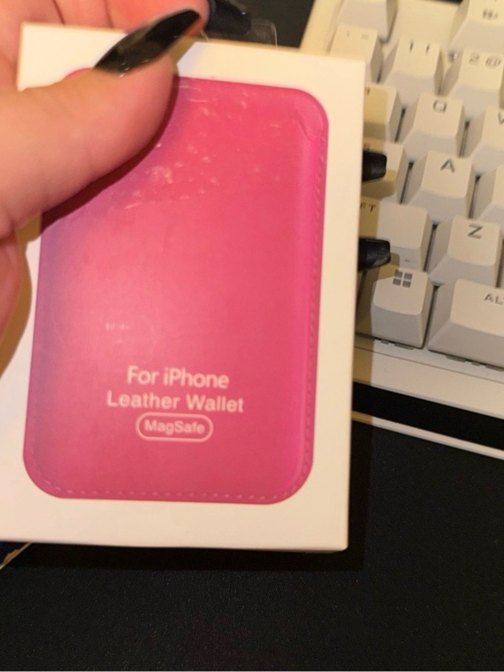 Not Apple MagSafe Leather Wallet for iPhone - Pink